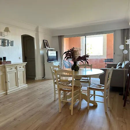 Daire Luciano Maxime Sainte-Maxime